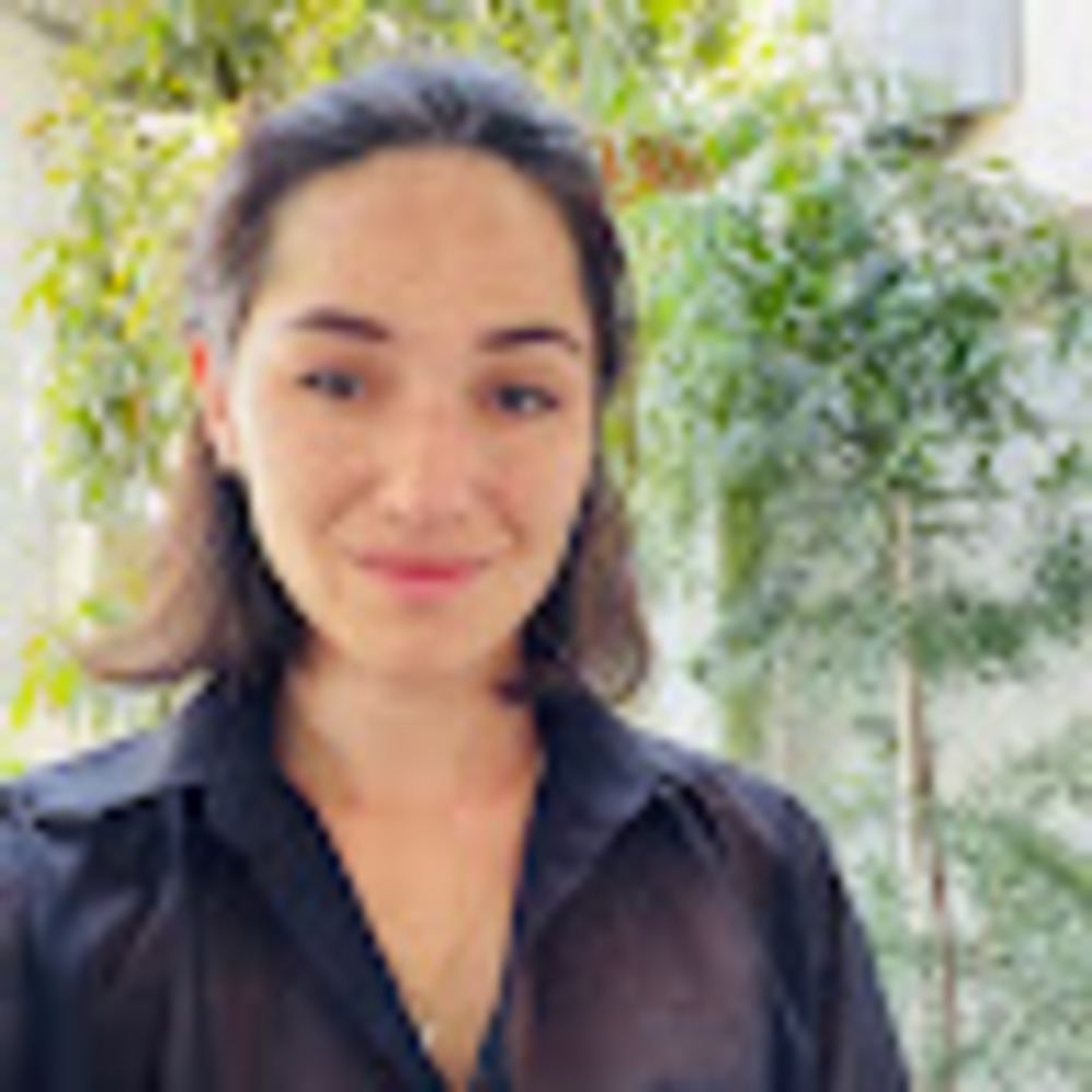 Meet your Posher, Stefani